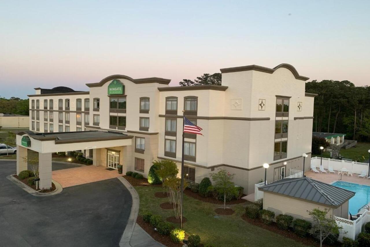 Hotel Wingate By Wyndham Southport Exterior foto