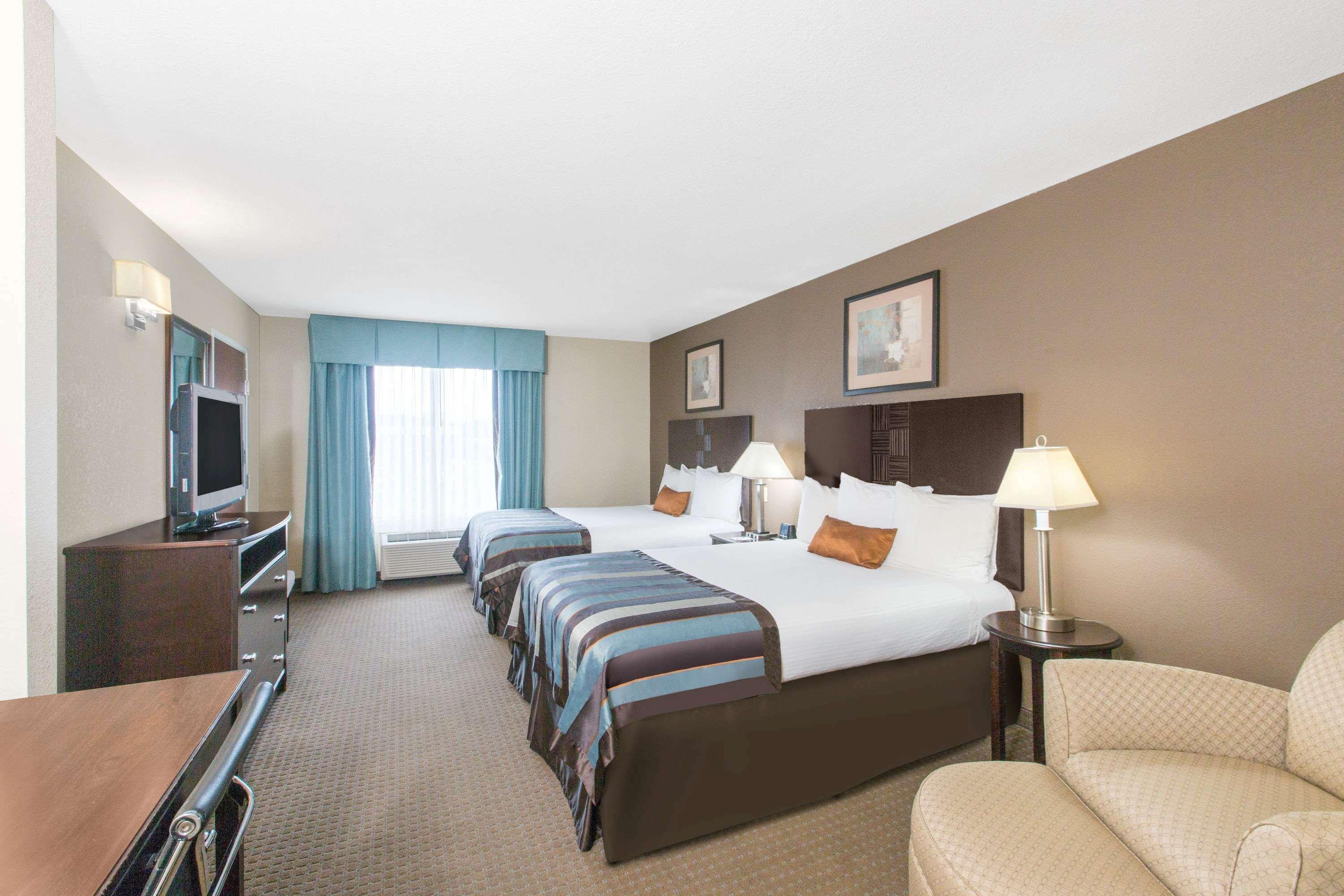 Hotel Wingate By Wyndham Southport Exterior foto